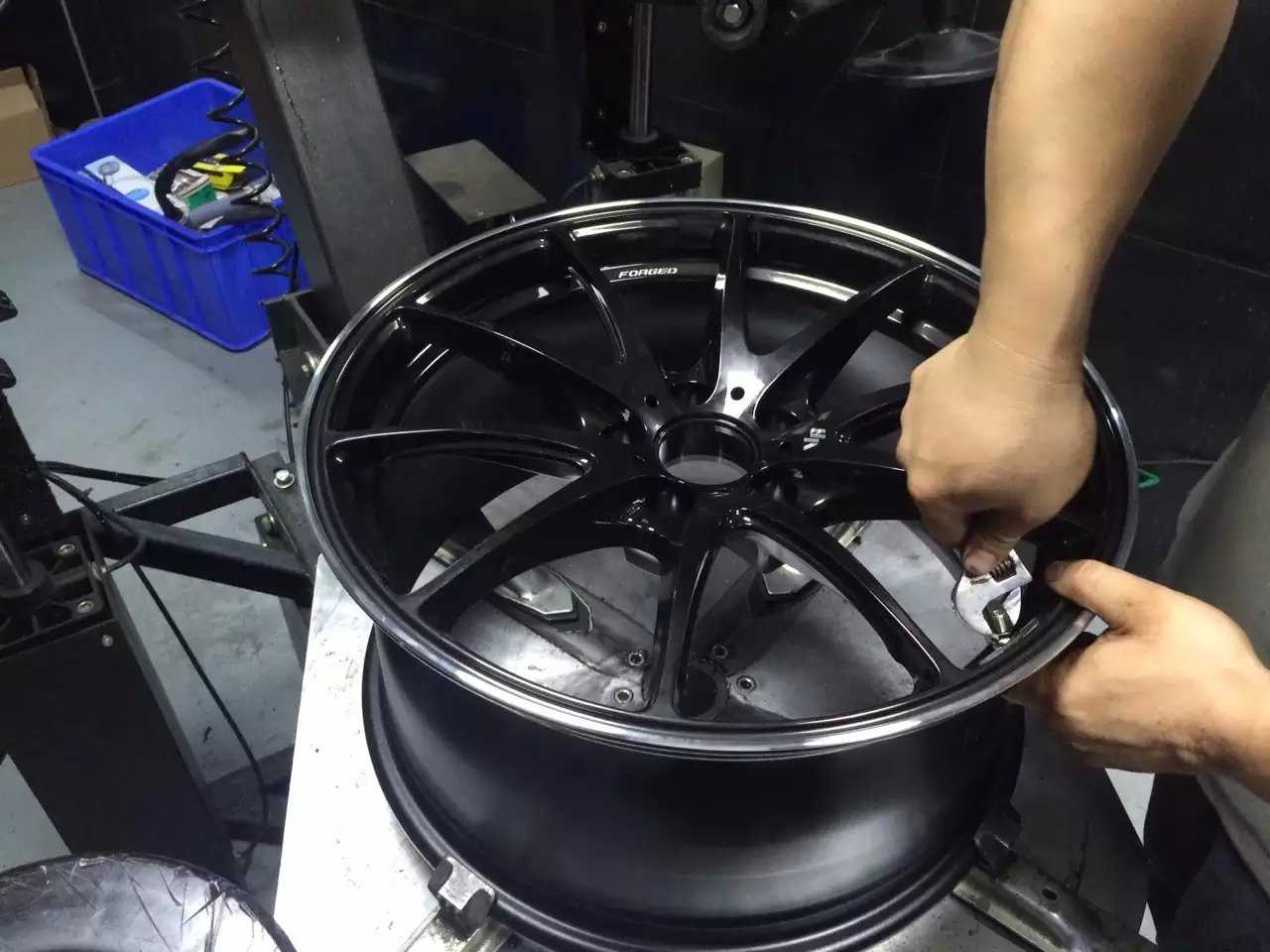 RAYS G25 已裝好車，EVO 給力！
