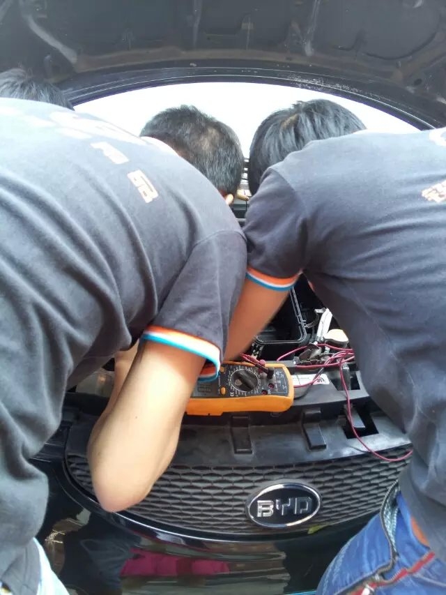 比亞迪FO進氣改裝提升動力節(jié)油改裝加裝鍵程離心式電動渦輪增壓器LX1006