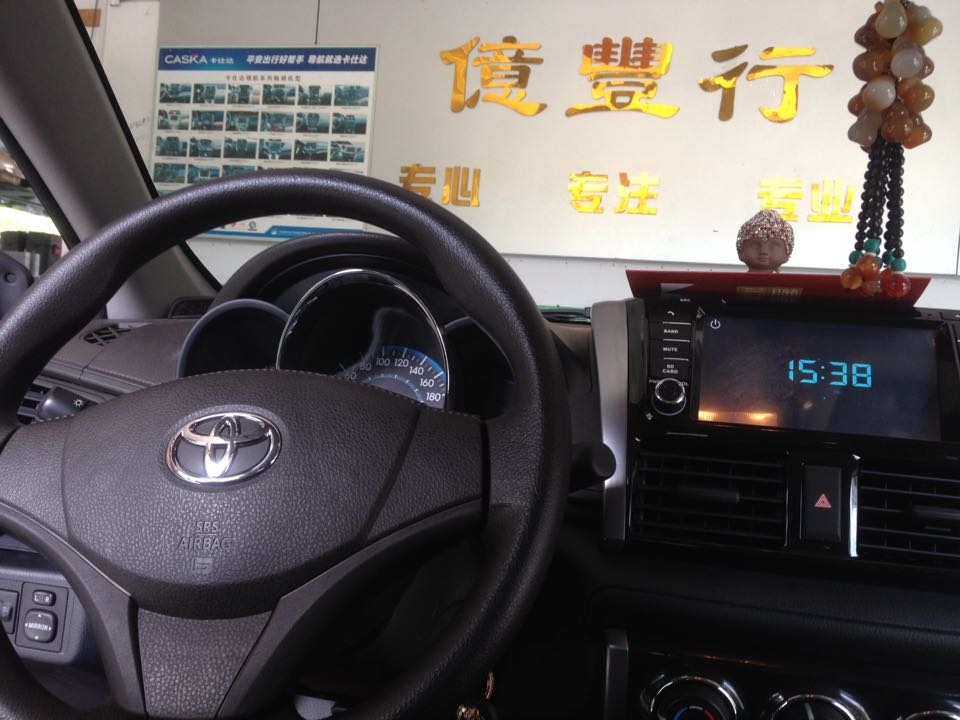 億豐行汽車影音.清晰可見——豐田威馳安置行車記錄儀