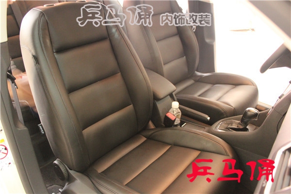 【兵馬俑汽車真皮座椅改裝】淮安大眾速騰真皮內(nèi)飾改裝——淮安汽車改裝店速騰包真皮座椅