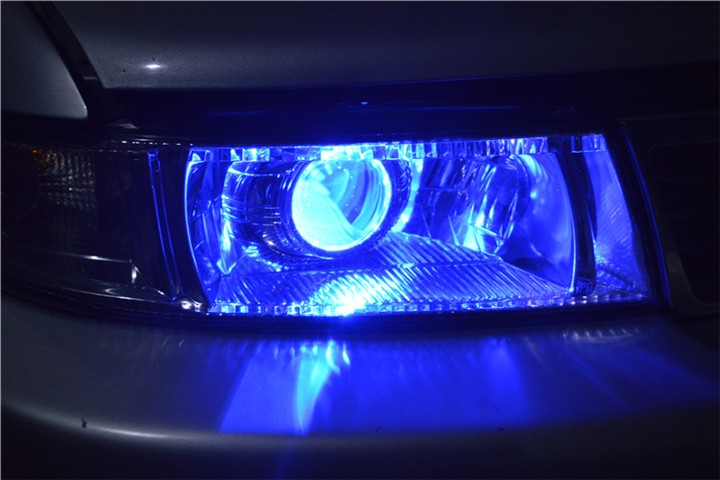 福州汽車大燈翻新 菱帥車燈升級(jí)氙氣燈Q5透鏡藍(lán)色惡魔眼 福州榮海照明