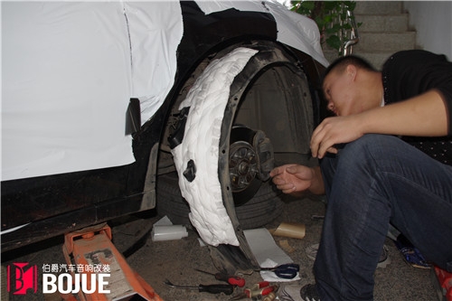 長春汽車隔音--八代雅閣全車大能隔音，靜音了，不再為噪音煩惱【長春伯爵音響】！