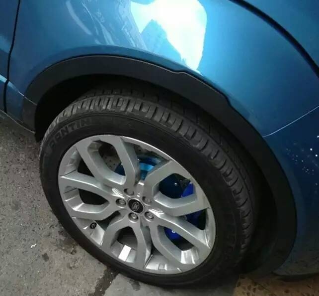 極光升級(jí)意大利brembo卡宴剎車套裝裝車效果圖
