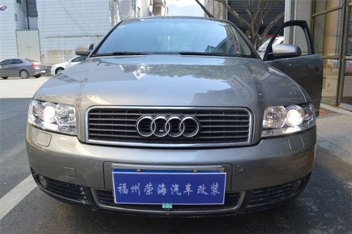 福州奧迪改燈 奧迪A4汽車大燈升級全新的大燈總成 福州榮海汽車照明
