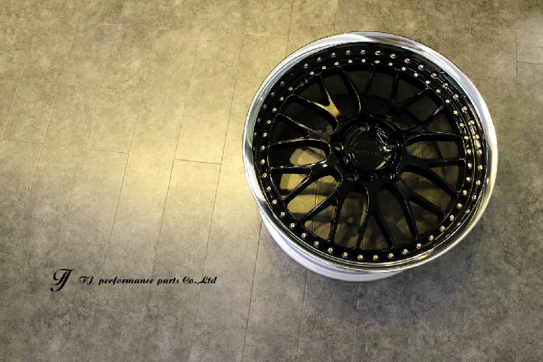 Perfect design x WORK on PORSCHE Cayman 987.2