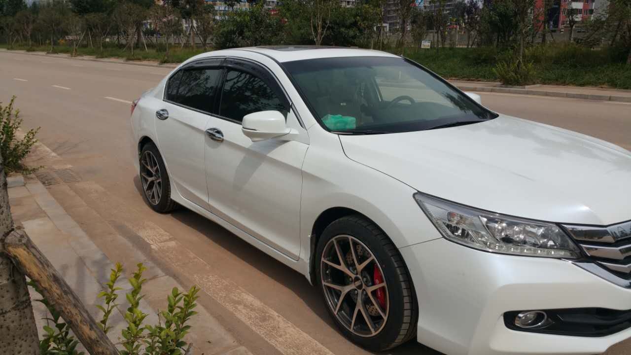 九代雅閣改裝意大利brembo f50剎車套裝裝車效果圖