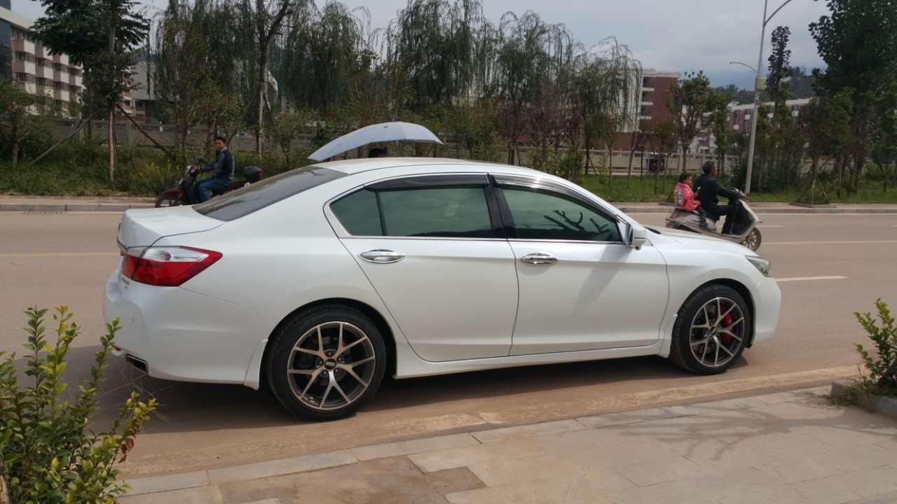 九代雅閣改裝意大利brembo f50剎車套裝裝車效果圖