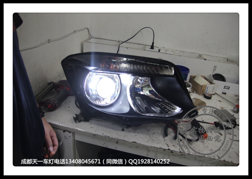成都奔馳GLA改燈車燈改裝雙光透鏡氙氣燈總成