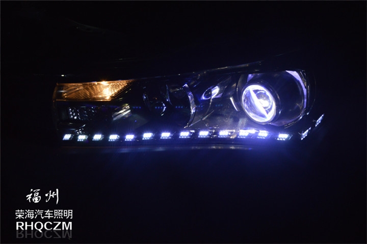 福州汽車改燈 豐田卡羅拉大燈改裝氙氣燈海拉三透鏡光導(dǎo)水晶淚眼 福州榮海汽車照明