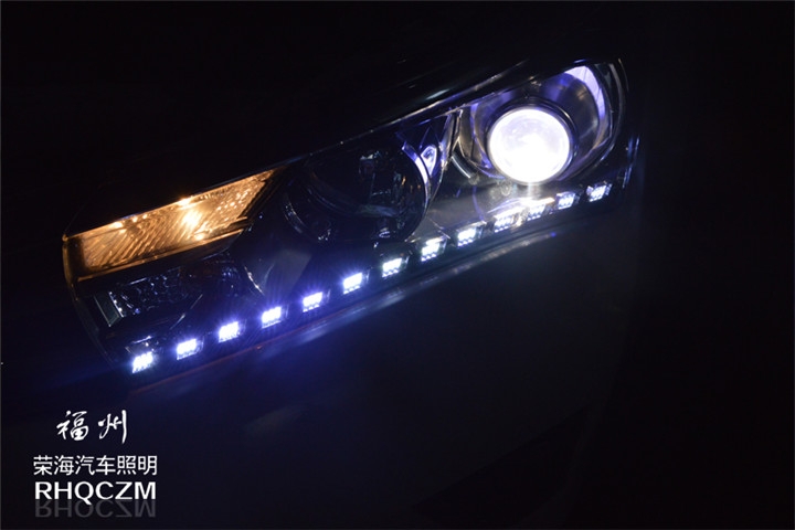 福州汽車改燈 豐田卡羅拉大燈改裝氙氣燈海拉三透鏡光導(dǎo)水晶淚眼 福州榮海汽車照明