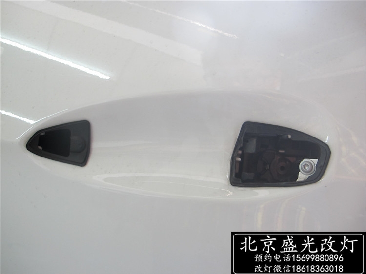奔馳E260改豪華全LED智能隨動(dòng)照明大燈 無(wú)鑰匙進(jìn)入