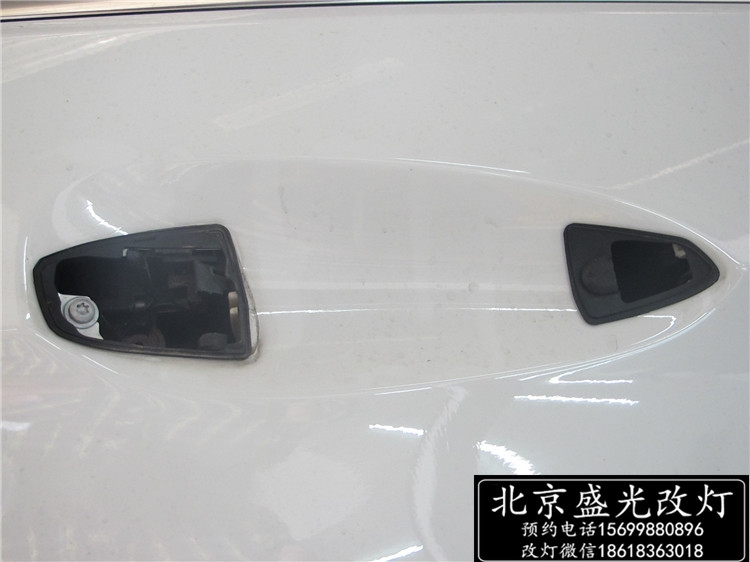 奔馳E260改豪華全LED智能隨動(dòng)照明大燈 無(wú)鑰匙進(jìn)入