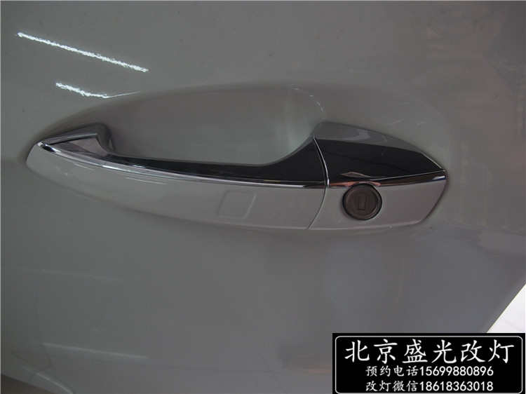 奔馳E260改豪華全LED智能隨動(dòng)照明大燈 無(wú)鑰匙進(jìn)入