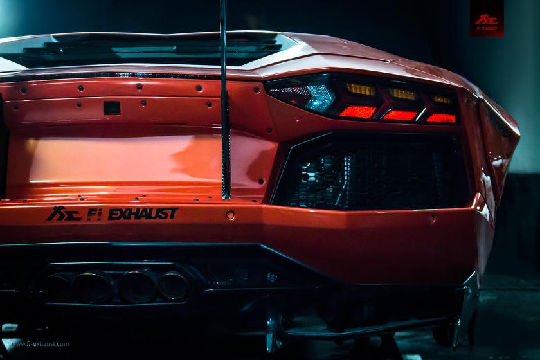 Lamborghini Aventador LP 700-4 Upgrade Fi Exhaust 遥控阀门排气