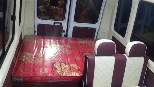 依維柯床車版交工案例