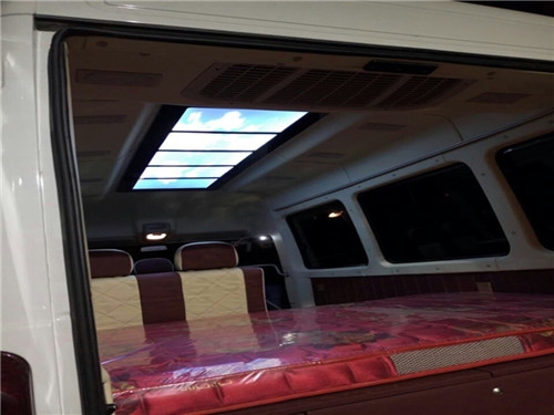 依維柯床車版交工案例