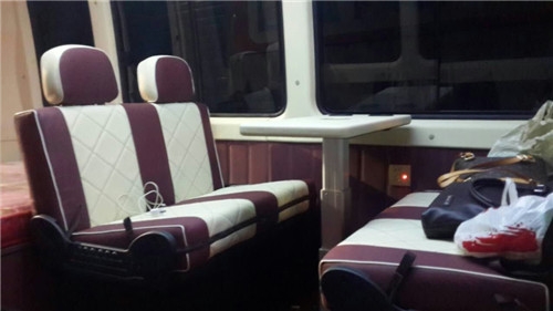 依維柯床車版交工案例