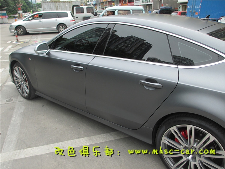 奧迪A7全車貼膜改色施工德國PWF電光金屬碳灰