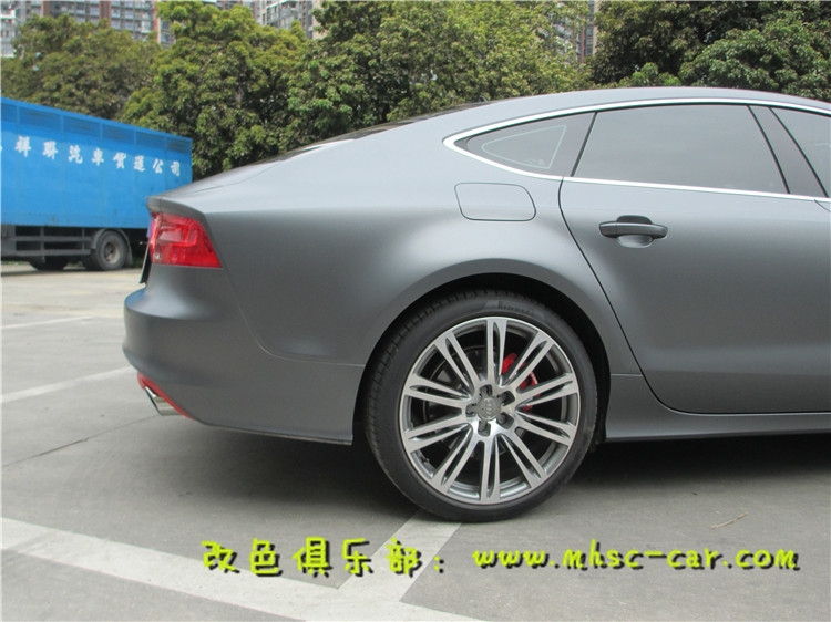 奧迪A7全車貼膜改色施工德國PWF電光金屬碳灰