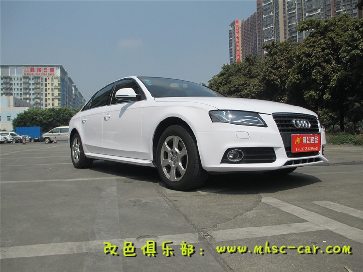 奧迪A4L貼膜改顏色 改色施工比利時麥可貼亮光白