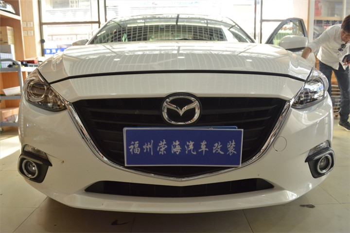 福州改燈 馬自達(dá)昂克賽拉車燈改裝全新歐司朗套裝海拉五透鏡第一輛 福州榮海汽車照明