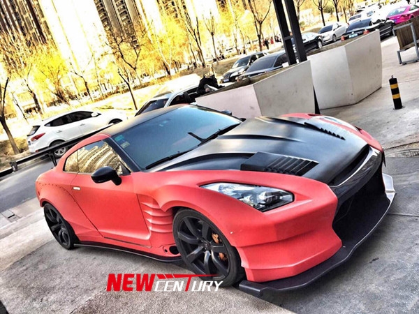 日產(chǎn)GTR改裝寬體大包圍套件 開孔機蓋