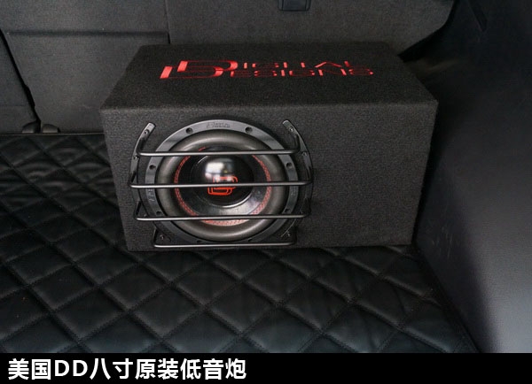 豐田普拉多霸道汽車音響改裝先鋒80PRS主機(jī)長(zhǎng)沙城市樂酷