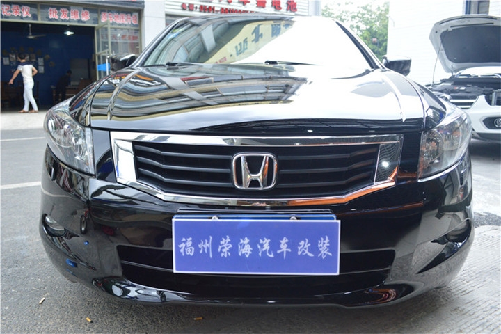 福州車燈改裝 本田雅閣大燈升級氙氣燈海拉雙光透鏡 福州榮海照明