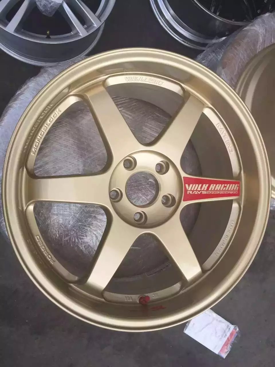 RAYS TE37，特別 顏色 19寸 加橫濱鏍桿裝車完工