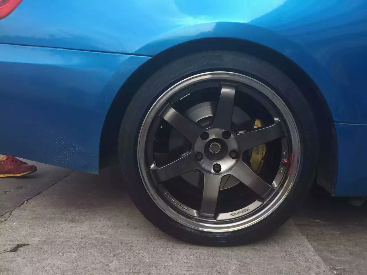 寶馬 335，上身 TE37