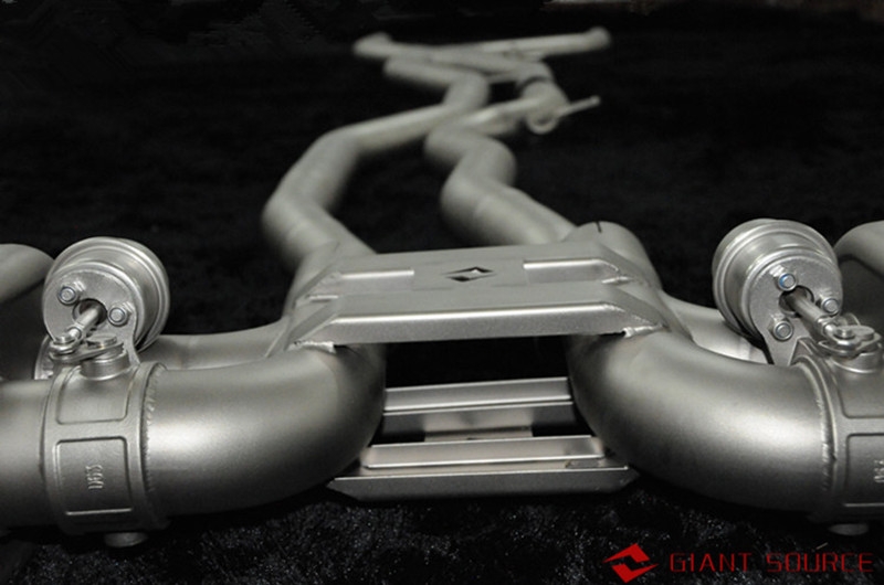 15款新保時(shí)捷卡宴改裝遙控閥門中尾段 香港giantsource巨源排氣管