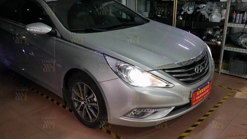 現(xiàn)代八代索那塔車(chē)燈改裝方案 大燈改裝全新海拉5雙光透鏡