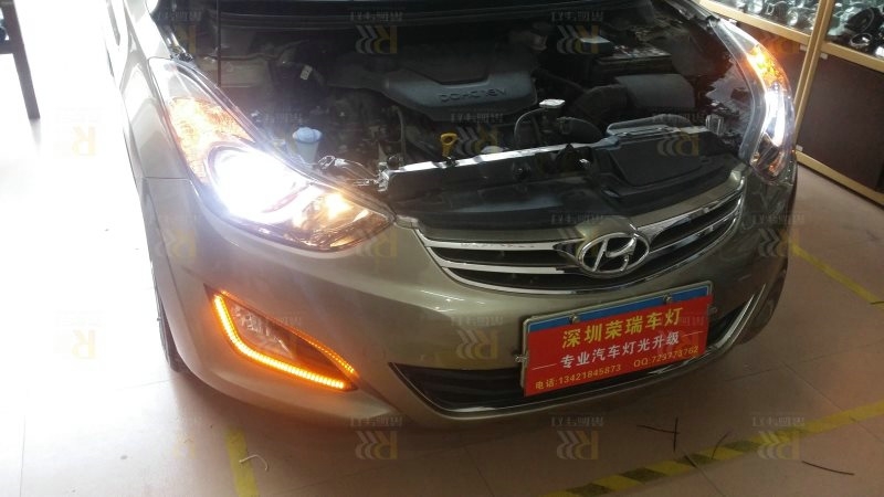 現(xiàn)代瑞納車(chē)燈升級(jí)方案 氙氣大燈博士21點(diǎn)透鏡+全新歐司