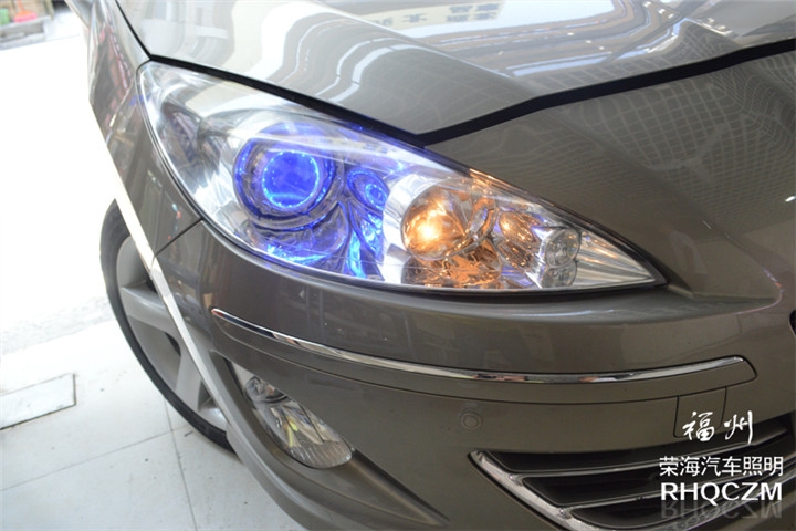 福州小車改燈 標(biāo)致408汽車大燈改裝氙氣燈透鏡藍(lán)惡魔眼 福州榮海照明