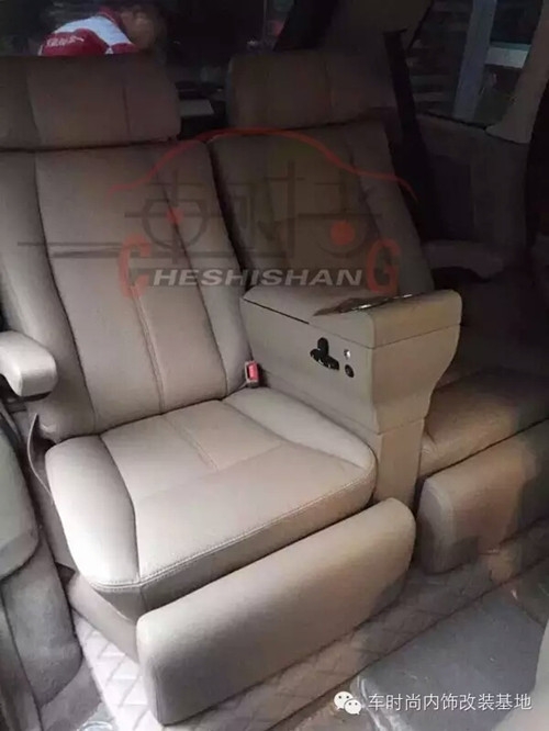 鄭州車時尚路虎汽車內(nèi)飾個性改裝，電動座椅改裝案例