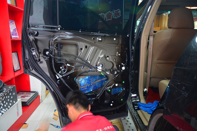 豐田漢蘭達(dá)汽車音響改裝【唐山博納專業(yè)汽車音響改裝】