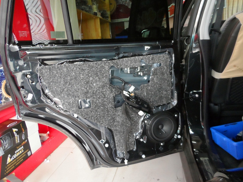 哈弗H5汽車音響改裝全車隔音