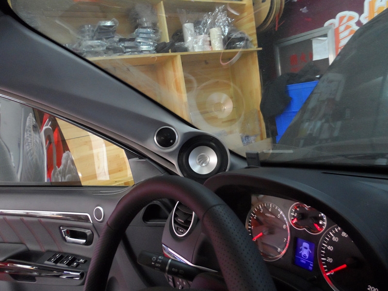 哈弗H5汽車音響改裝全車隔音