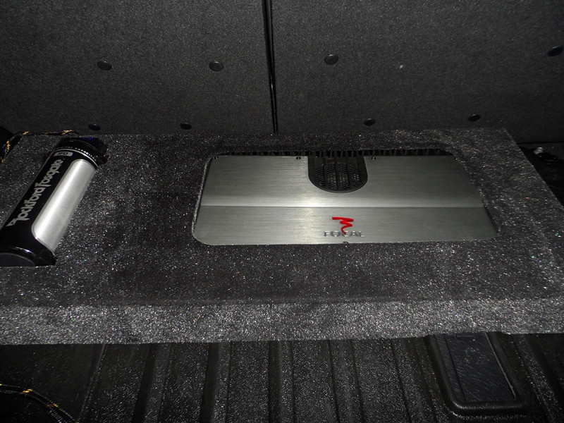 哈弗H5汽車音響改裝全車隔音