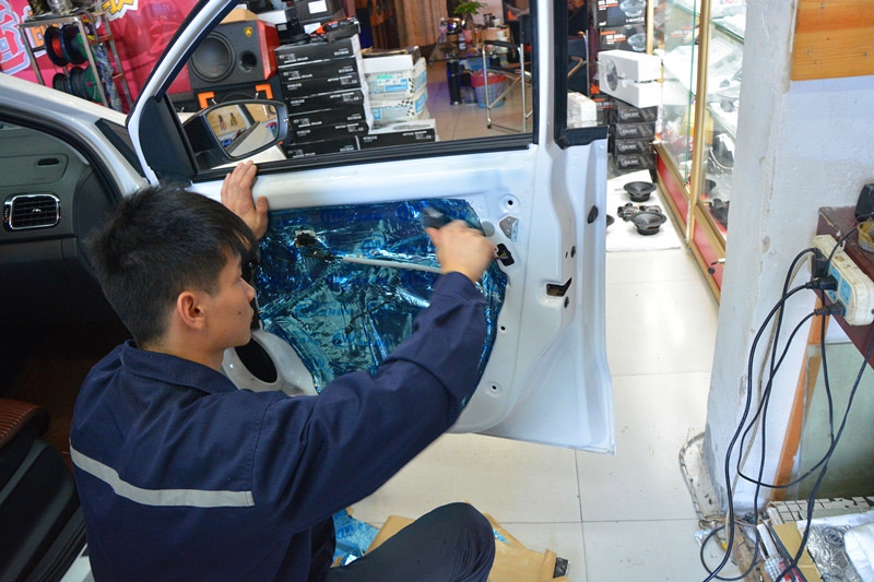 POLO音響改裝 精細(xì)多圖【唐山博納汽車音響改裝】