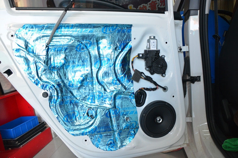 POLO音響改裝 精細(xì)多圖【唐山博納汽車音響改裝】