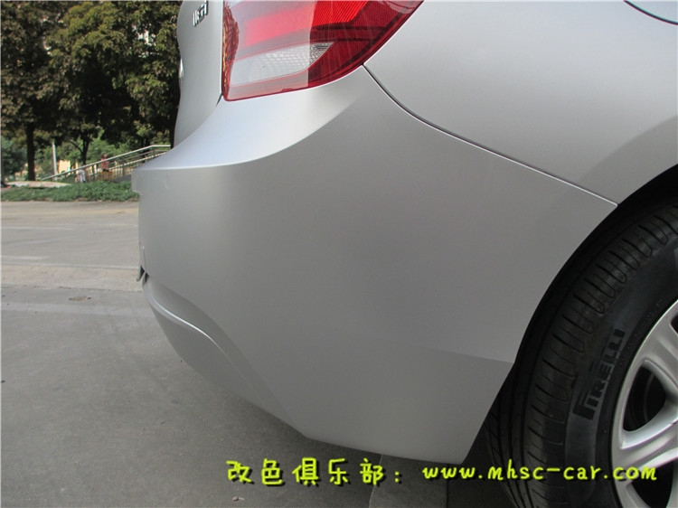 寶馬1系車身改顏色 全車改色貼膜 汽車改色膜 亞光膜