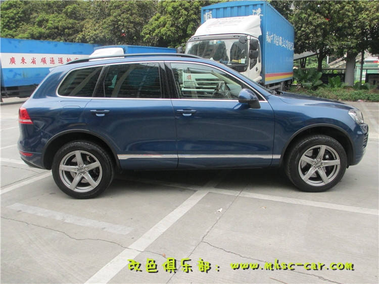 大眾途銳全車改色貼膜 車身貼膜改顏色 汽車改色膜 小珠光改色膜