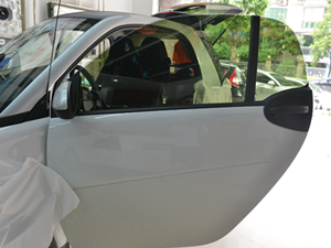 武漢松杉汽車音響改裝【奔馳smart】升級俄羅斯STP全車隔音