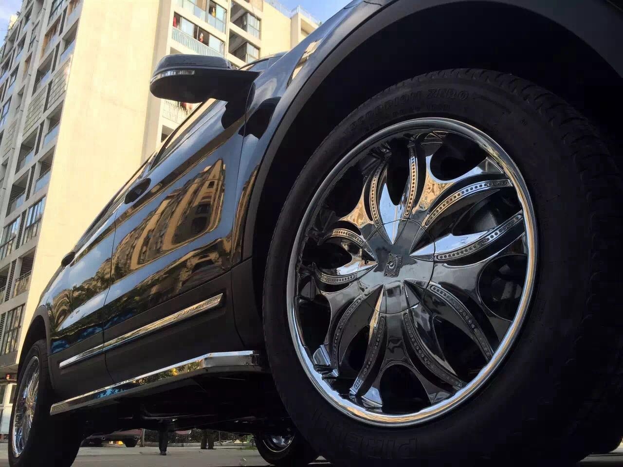 2016款最新款福特探險(xiǎn)者 原車18寸升級(jí)20寸輪轂