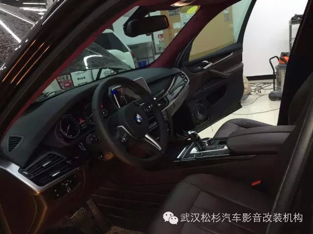【武漢松杉汽車音響改裝】提升Bigger的神技能--寶馬X5內(nèi)飾升級(jí)