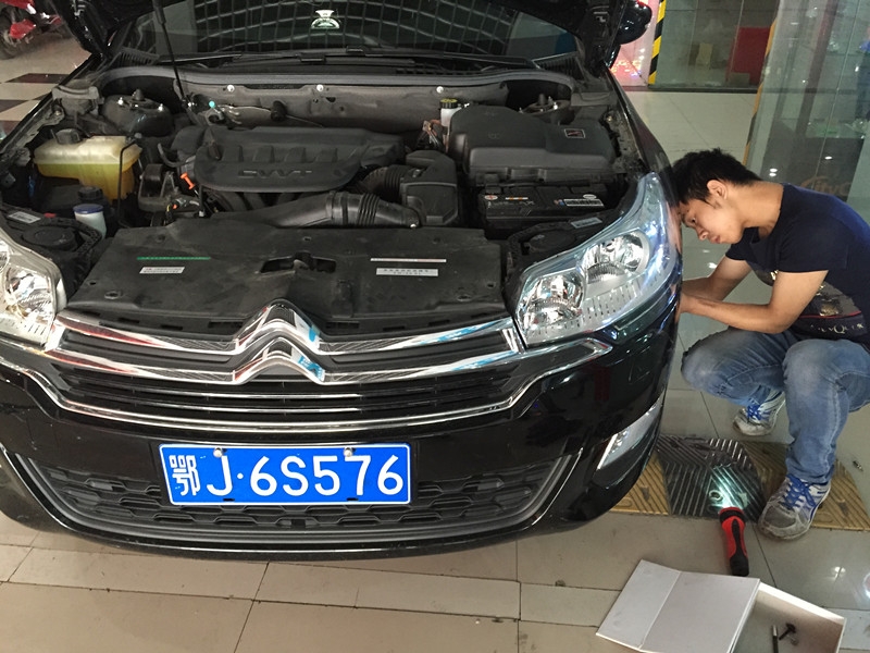 上海15款雪鐵龍C5車燈升級(jí)亮度 改小糸Q5透鏡 歐司朗氙氣燈 天使眼 惡魔眼