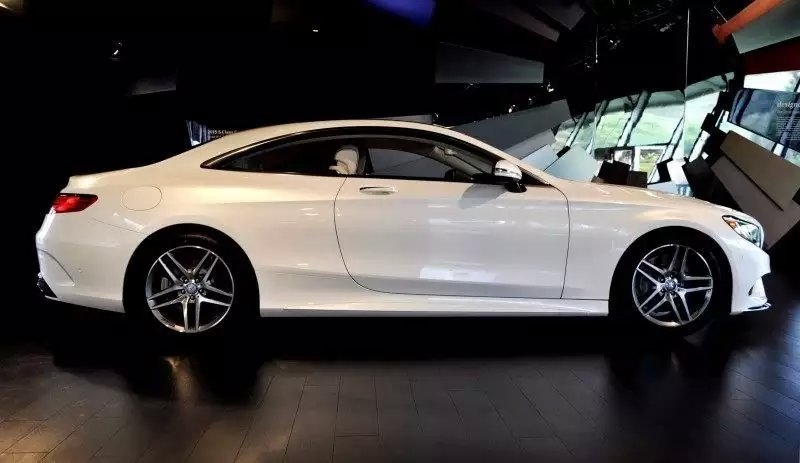 奔馳 S550．AMG 19寸，連呔 新車拆下一套