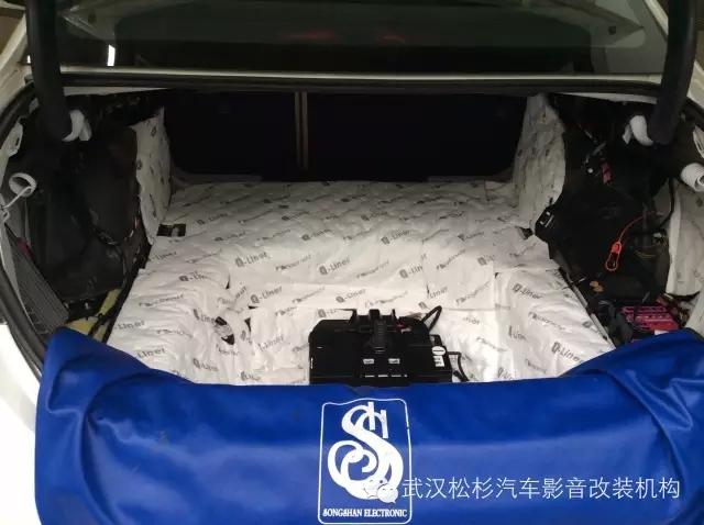 【武漢松杉汽車(chē)音響】奧迪A4L全車(chē)隔音，降低路噪、胎噪
