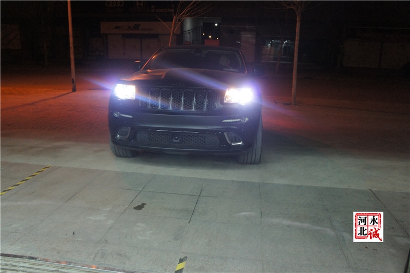 【石家莊永誠(chéng)改燈】Jeep大切諾基SRT8改裝全新海拉五透鏡，歐司朗5000K氙氣燈